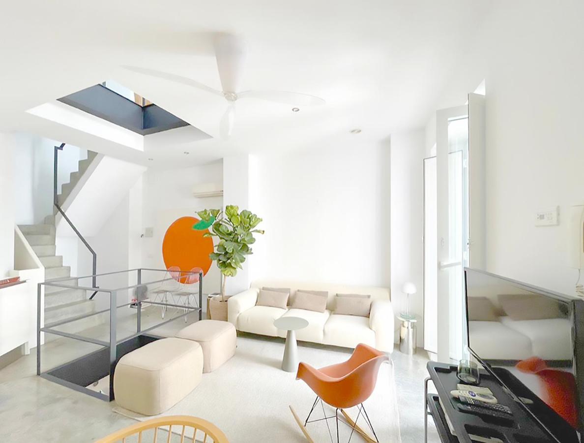 Hébergement de vacances Alameda Modern Art House With Outdoor Jacuzzi In Roof *